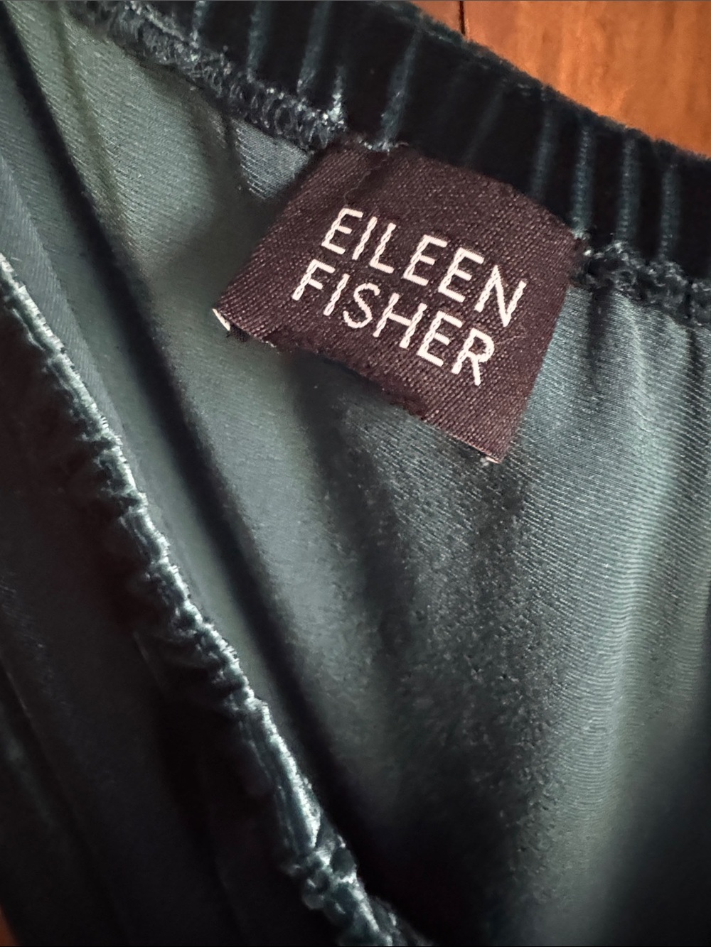 Eileen Fisher Skirt Deep Emerald Green Silk Rayon L Velvet Fits Large Witchy - Picture 4 of 5